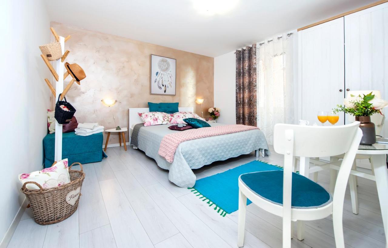 Casa Giuseppina Apartment Ровин Екстериор снимка